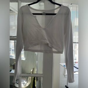 Sunday Best (Aritzia) white long sleeve stretchy crop top